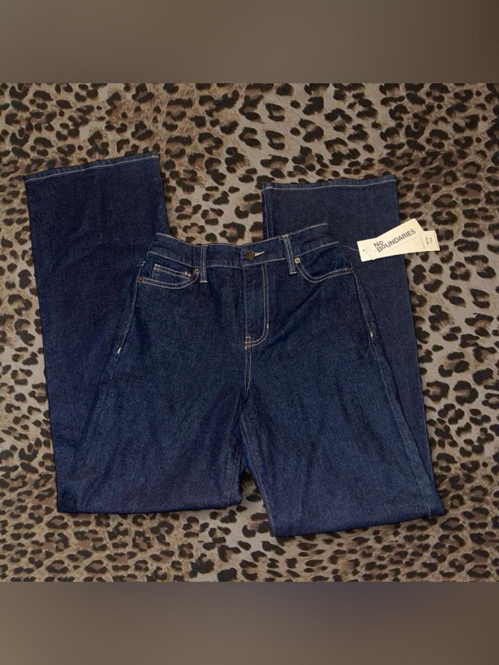 No Boundaries Women's Indigo Straight Leg Jeans